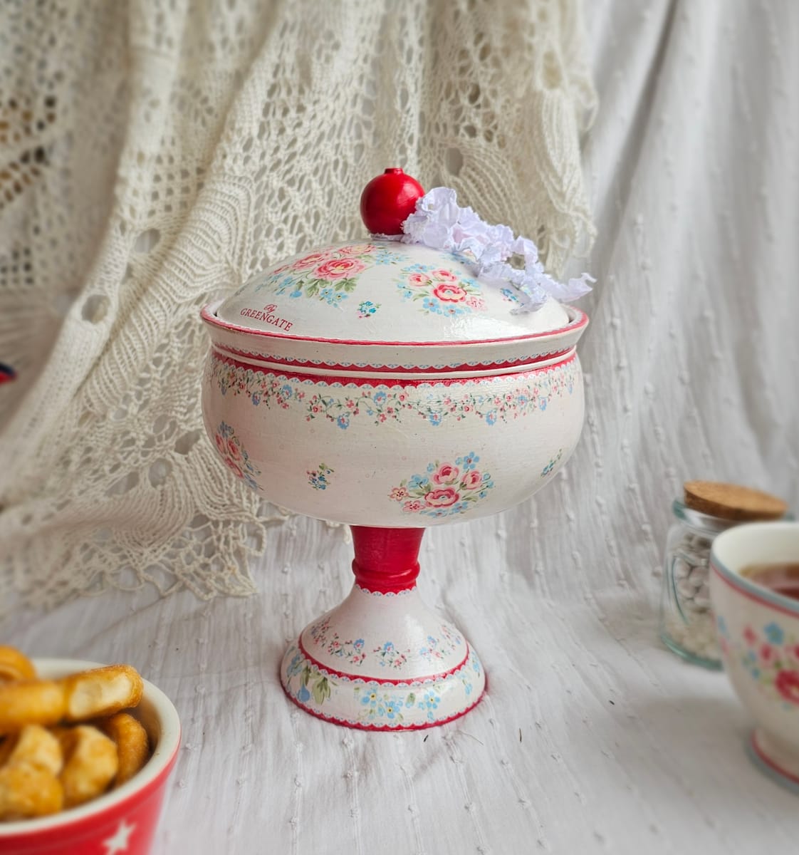 Конфетница на ножке greengate 